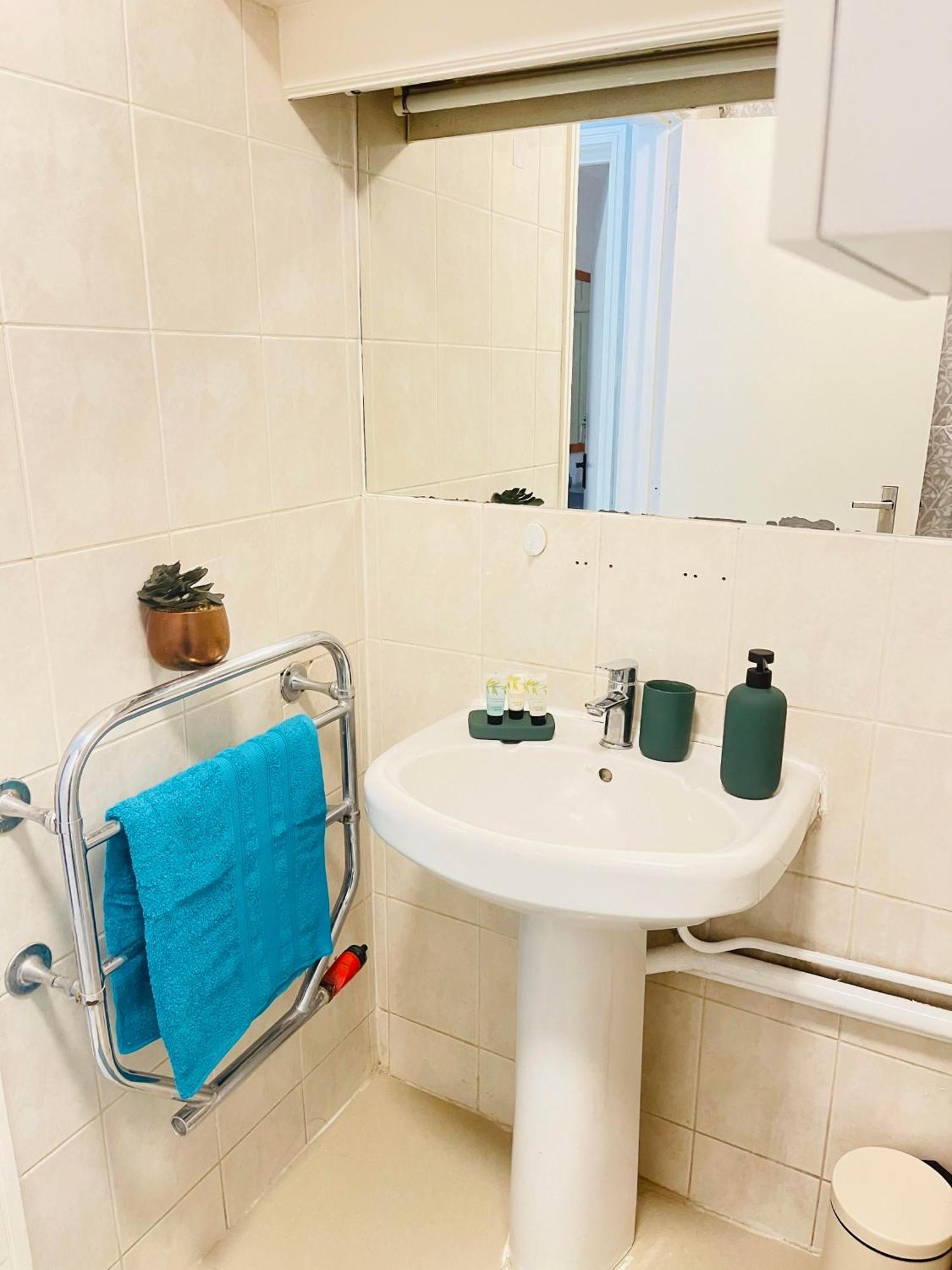 Cosy Private Two Bedroom Apartament In Kensinghton Can Fit Up To 8 Guests Londres Extérieur photo